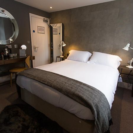 Mill Street Pub & Kitchen Bed & Breakfast โอ๊กคัม ภายนอก รูปภาพ