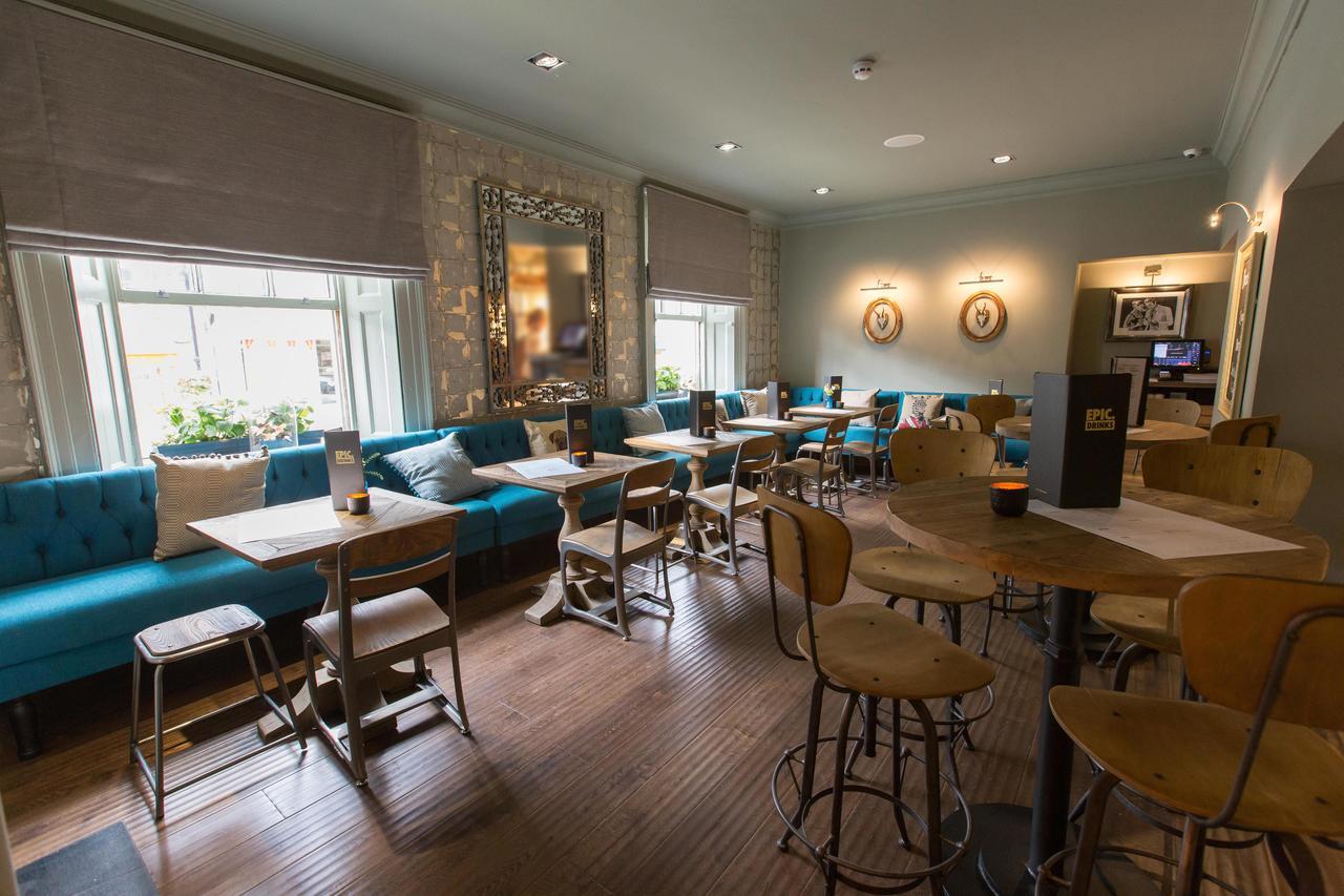 Mill Street Pub & Kitchen Bed & Breakfast โอ๊กคัม ภายนอก รูปภาพ