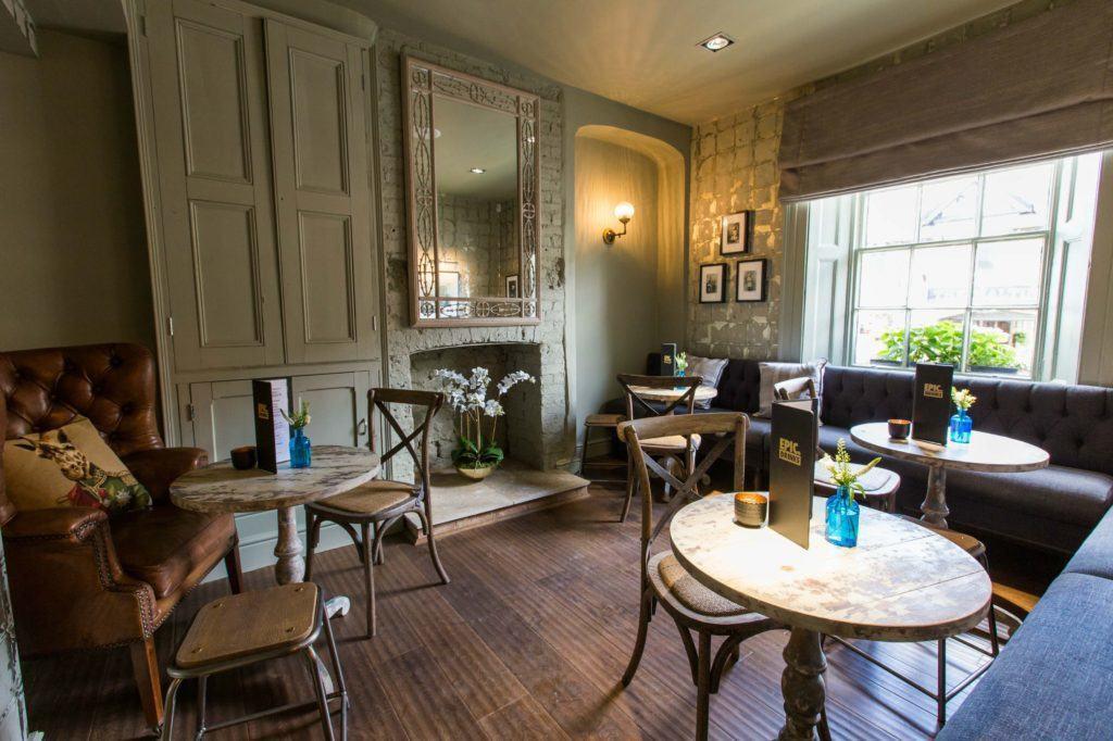 Mill Street Pub & Kitchen Bed & Breakfast โอ๊กคัม ภายนอก รูปภาพ