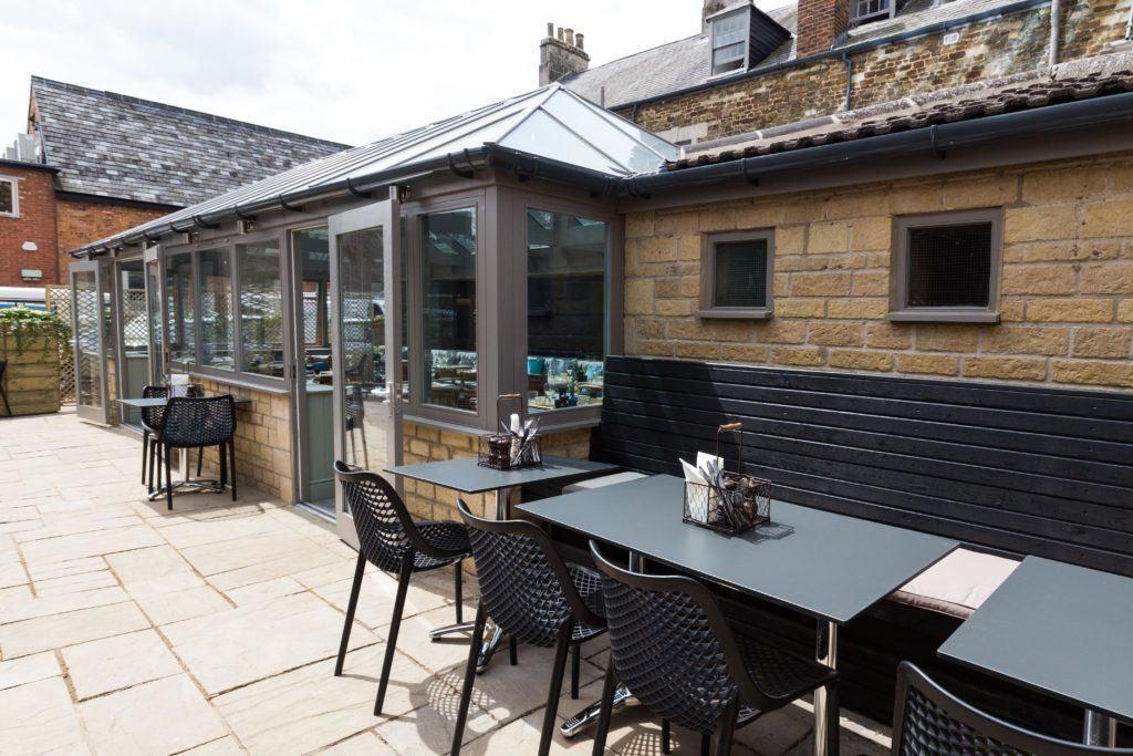 Mill Street Pub & Kitchen Bed & Breakfast โอ๊กคัม ภายนอก รูปภาพ