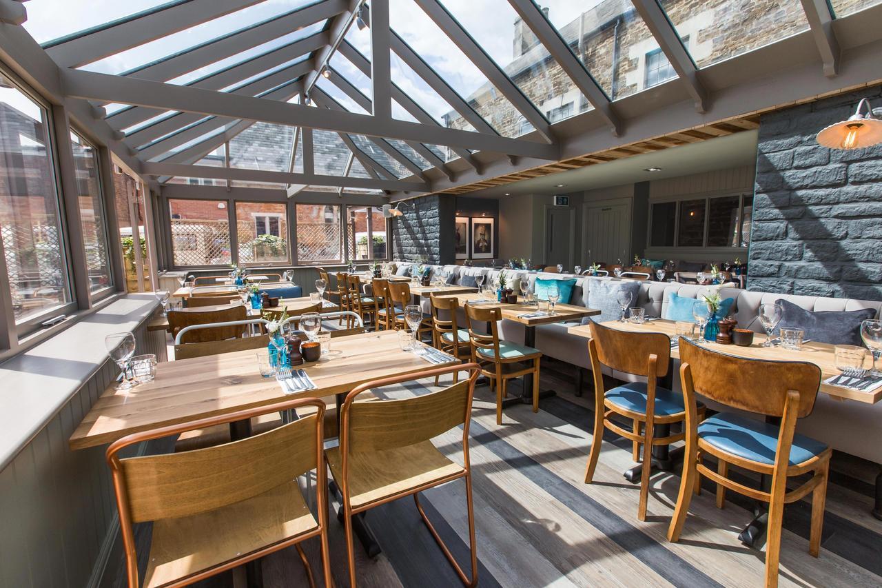 Mill Street Pub & Kitchen Bed & Breakfast โอ๊กคัม ภายนอก รูปภาพ
